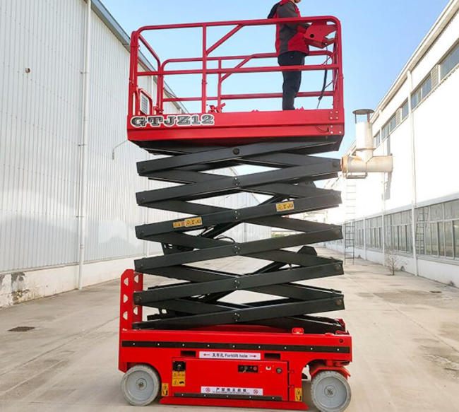 霍城自行走移动式升降机